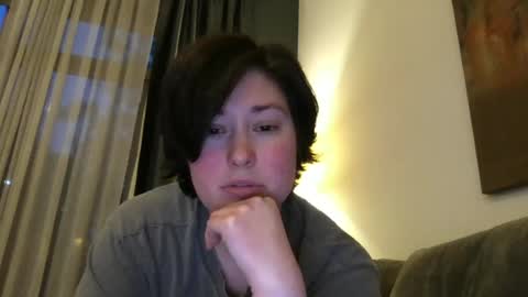 Snapshot of christinescorner chatting on June 22, 1:40 am Christine online show from June 22, 1:40 am