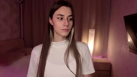 Snapshot of christinfinnie chatting on November 30, 5:06 pm Ellie online show from November 30, 5:06 pm