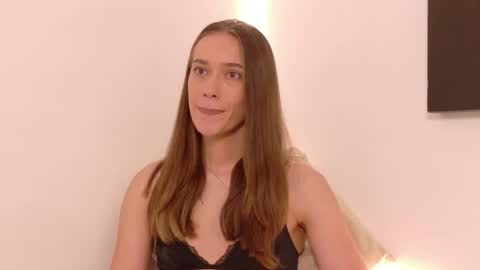 Snapshot of christinne_x chatting on April 30, 4:41 am Christy online show from April 30, 4:41 am