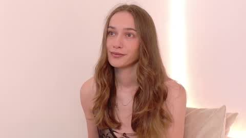 Snapshot of christinne_x chatting on May 11, 4:51 am Christy online show from May 11, 4:51 am