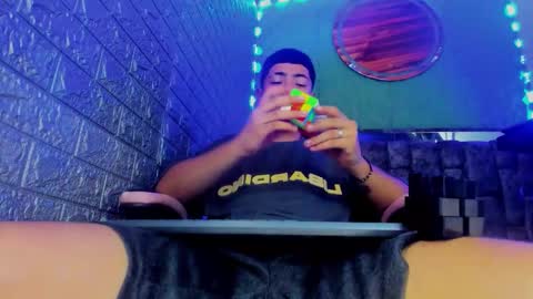 Christoper Giraldo online show from March 17, 12:52 pm