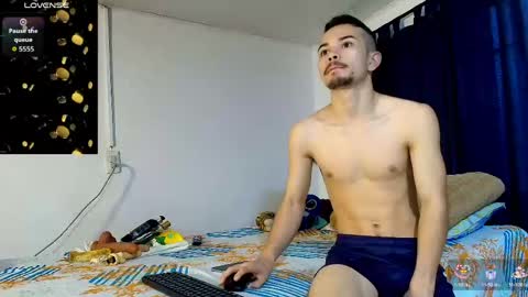 Snapshot of christopher__vans chatting on June 5, 11:05 am CHRISTOPHER online show from June 5, 11:05 am