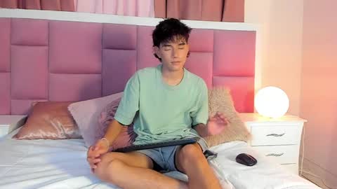Chris online show from May 1, 7:51 pm