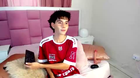 Chris online show from July 8, 7:40 pm