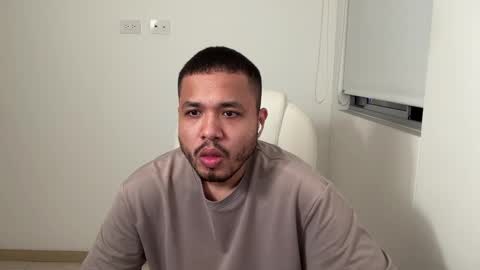 Snapshot of christopherdav chatting on December 30, 3:36 am Chris online show from December 30, 3:36 am