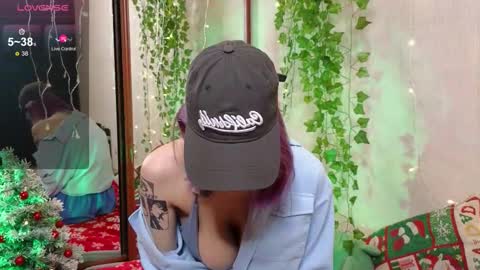 Snapshot of christy_memeow chatting on January 11, 3:39 pm christy memeow online show from January 11, 3:39 pm