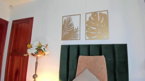 Christy online show from December 11, 6:20 pm