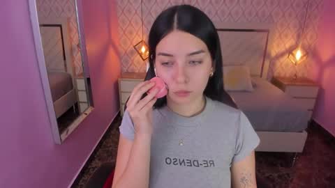 CHRISTY  online show from October 18, 7:25 pm