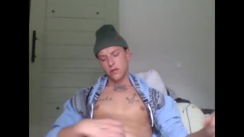 Snapshot of chriswowswe chatting on May 9, 10:20 am chriswowswe online show from May 9, 10:20 am