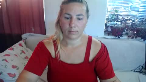 Snapshot of chrystalbella chatting on July 1, 4:47 am Diana online show from July 1, 4:47 am