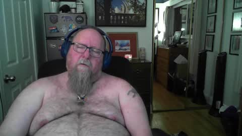 Snapshot of chubbybaybear chatting on December 14, 2:34 am Chubby online show from December 14, 2:34 am