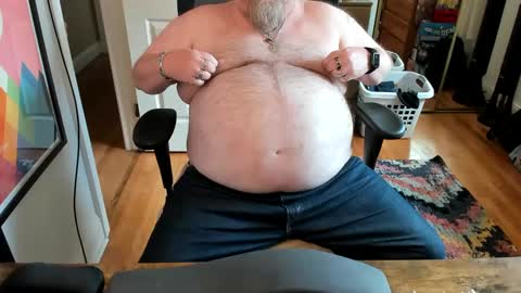 Snapshot of chubbybaybear chatting on October 3, 8:17 pm Chubby online show from October 3, 8:17 pm