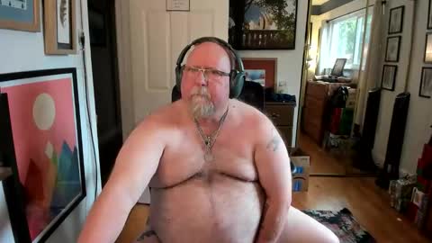 Snapshot of chubbybaybear chatting on February 16, 8:38 pm Chubby online show from February 16, 8:38 pm