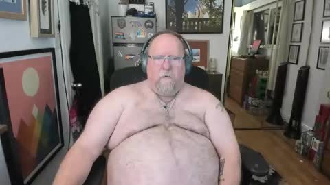 Snapshot of chubbybaybear chatting on February 21, 3:18 am Chubby online show from February 21, 3:18 am