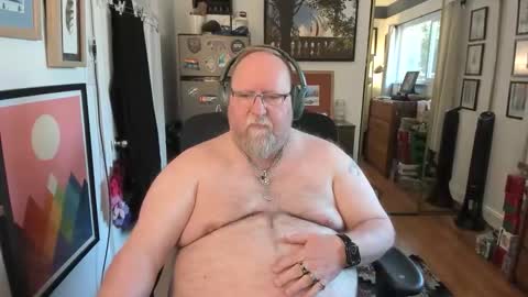 Snapshot of chubbybaybear chatting on March 28, 11:37 pm Chubby online show from March 28, 11:37 pm