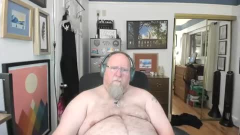 Snapshot of chubbybaybear chatting on August 1, 3:39 am Chubby online show from August 1, 3:39 am