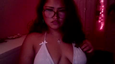 Snapshot of chubbybunnyxoxo222 chatting on July 23, 5:27 am chubbybunnyxoxo222 online show from July 23, 5:27 am