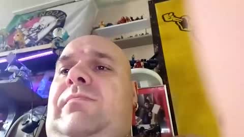 Snapshot of chubbyissy chatting on October 17, 1:35 pm Chubbydutch man online show from October 17, 1:35 pm