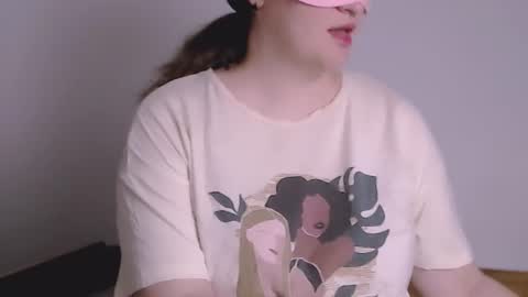 Snapshot of chubbymaia chatting on June 21, 6:43 pm Maia online show from June 21, 6:43 pm