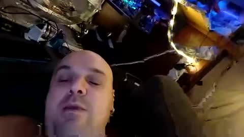 Snapshot of chubbyman40 chatting on February 2, 6:28 pm chubbyman40 online show from February 2, 6:28 pm