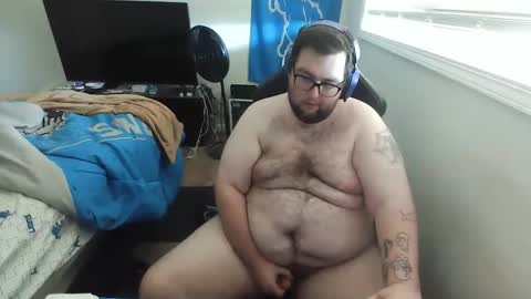 Snapshot of chubbyyxsteven chatting on December 13, 9:42 pm Steven online show from December 13, 9:42 pm