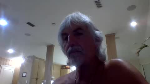 Snapshot of chuck354139 chatting on September 28, 1:44 am chuck354139 online show from September 28, 1:44 am