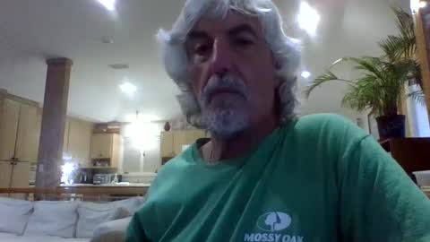 Snapshot of chuck354139 chatting on October 5, 10:51 pm chuck354139 online show from October 5, 10:51 pm
