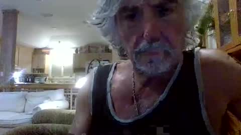 Snapshot of chuck354139 chatting on October 24, 5:26 am chuck354139 online show from October 24, 5:26 am