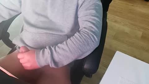 Snapshot of chucky606 chatting on February 14, 9:06 am chucky606 online show from February 14, 9:06 am