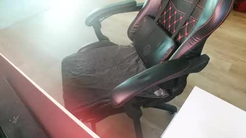 Snapshot of chucky606 chatting on February 21, 11:22 am chucky606 online show from February 21, 11:22 am