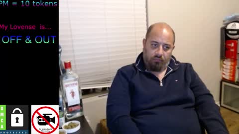 Snapshot of chunkymonkey420 chatting on February 15, 1:16 pm Spencer Smokey Bear online show from February 15, 1:16 pm