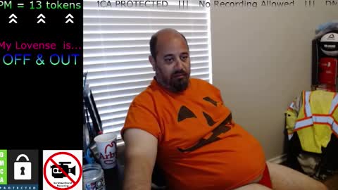 Snapshot of chunkymonkey420 chatting on February 22, 5:35 pm Spencer Smokey Bear online show from February 22, 5:35 pm