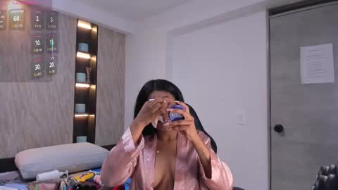 Snapshot of ciara_blake chatting on November 29, 5:38 pm CIARA online show from November 29, 5:38 pm