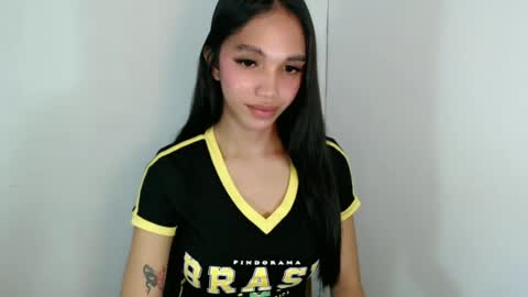 Snapshot of cici_02 chatting on June 14, 2:24 am call me Cici online show from June 14, 2:24 am