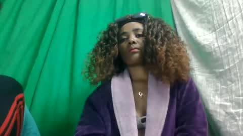 Snapshot of ciciazzhh chatting on June 11, 12:32 am ciciazzhh online show from June 11, 12:32 am