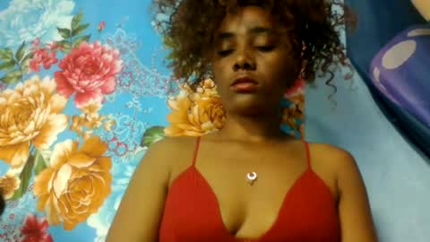 Snapshot of ciciazzhh chatting on June 14, 8:00 pm ciciazzhh online show from June 14, 8:00 pm