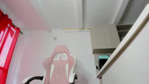 Snapshot of cielo_9 chatting on December 12, 11:40 am Sara INSTAGRAM SARARENDON7798 online show from December 12, 11:40 am
