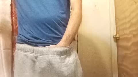 Snapshot of ciestep8216 chatting on February 17, 5:36 am ciestep8216 online show from February 17, 5:36 am