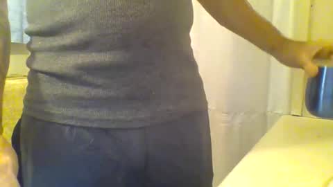 Snapshot of ciestep8216 chatting on October 7, 2:20 am ciestep8216 online show from October 7, 2:20 am