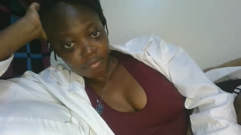 Snapshot of cilia_petite chatting on June 5, 10:10 am cilia petite online show from June 5, 10:10 am