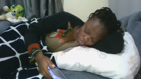 Snapshot of cilia_petite chatting on July 5, 8:21 am cilia petite online show from July 5, 8:21 am