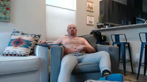 Snapshot of cinapw chatting on March 8, 10:34 pm cinapw online show from March 8, 10:34 pm