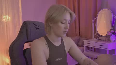 Cin Bellamy online show from March 17, 6:50 am