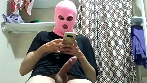 Snapshot of cincopulgadas chatting on December 15, 7:02 am Ernesto online show from December 15, 7:02 am