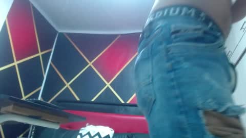 Snapshot of cindyandcarlo chatting on January 24, 12:20 am CindyandCarlo online show from January 24, 12:20 am