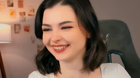 Snapshot of cindyclub_ chatting on May 22, 3:24 am Rebbeka online show from May 22, 3:24 am