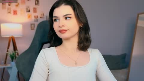 Snapshot of cindyclub_ chatting on June 5, 6:52 am Rebbeka online show from June 5, 6:52 am