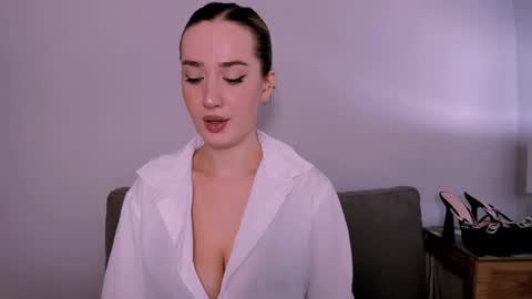 Snapshot of cindyprettywomen chatting on June 6, 7:13 am cindyprettywomen online show from June 6, 7:13 am
