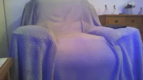 Snapshot of cineman22 chatting on November 21, 7:29 am Cineman22 online show from November 21, 7:29 am