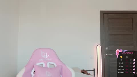 Maddy online show from March 10, 1:05 pm